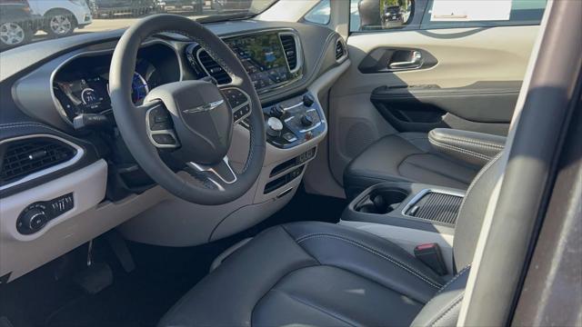 used 2022 Chrysler Pacifica Hybrid car, priced at $30,991