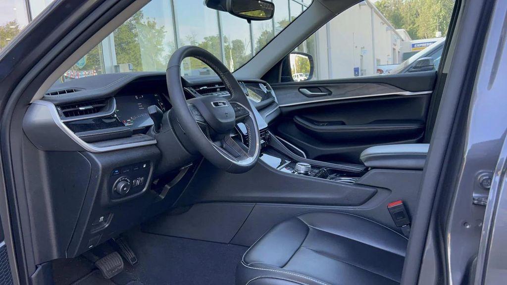used 2023 Jeep Grand Cherokee 4xe car