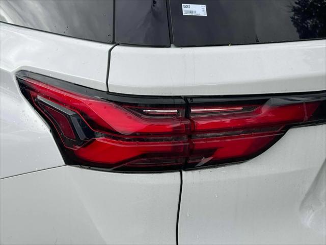 used 2023 Chevrolet Traverse car, priced at $37,991