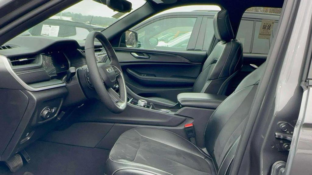 used 2024 Jeep Grand Cherokee L car, priced at $34,991