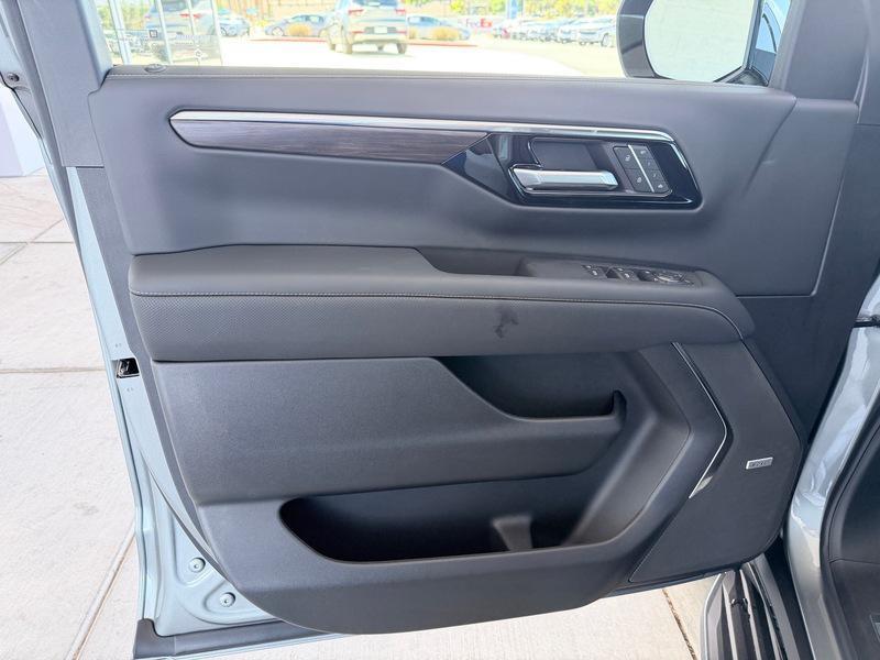 new 2026 Chevrolet Suburban car, priced at $81,940