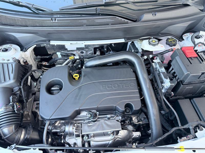 new 2026 Chevrolet Equinox car, priced at $32,560