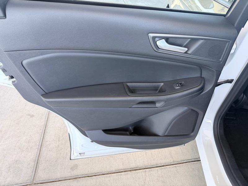 used 2022 Ford Edge car, priced at $17,880