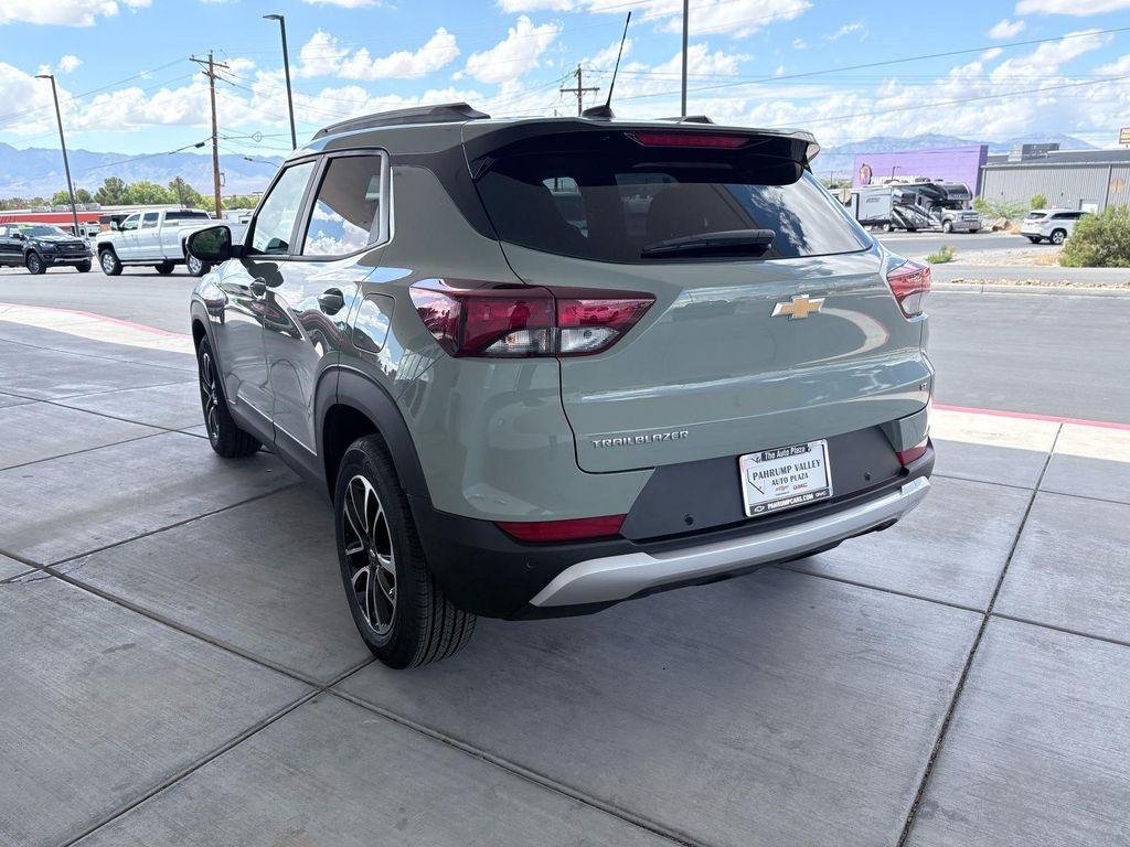new 2026 Chevrolet TrailBlazer car, priced at $28,065