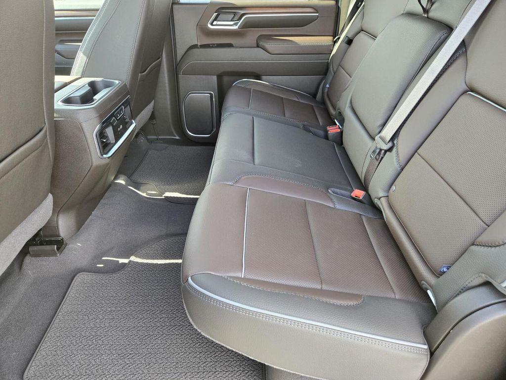 new 2025 GMC Sierra 3500 car, priced at $85,369