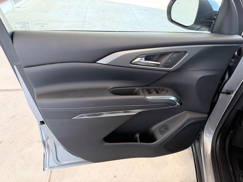 new 2026 Chevrolet Traverse car, priced at $47,630