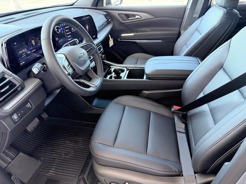 new 2026 Chevrolet Traverse car, priced at $47,630