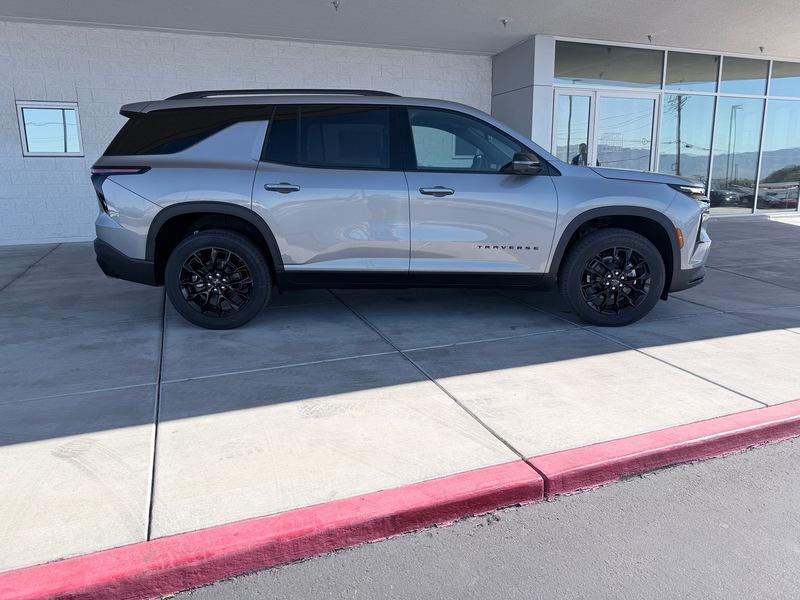 new 2026 Chevrolet Traverse car, priced at $47,630