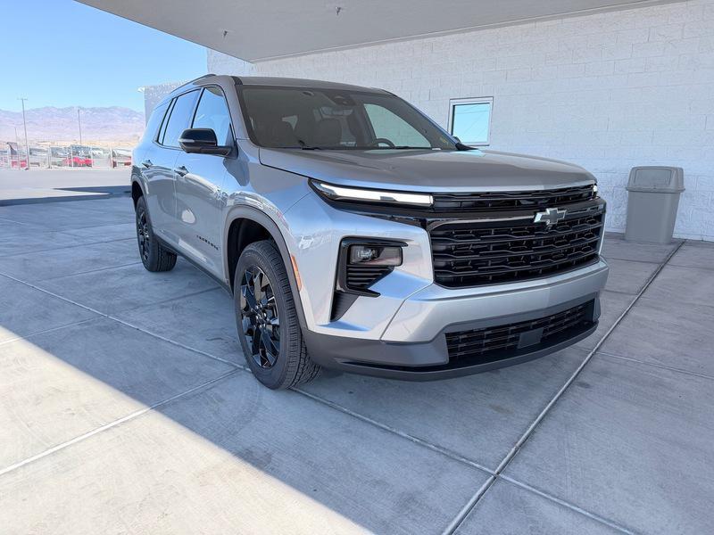 new 2026 Chevrolet Traverse car, priced at $47,630