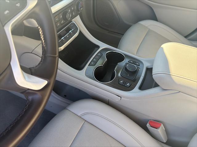 used 2023 GMC Acadia car, priced at $23,770