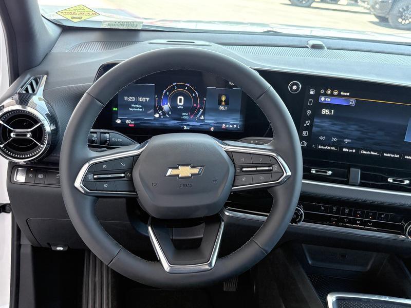 new 2026 Chevrolet Equinox car, priced at $29,995