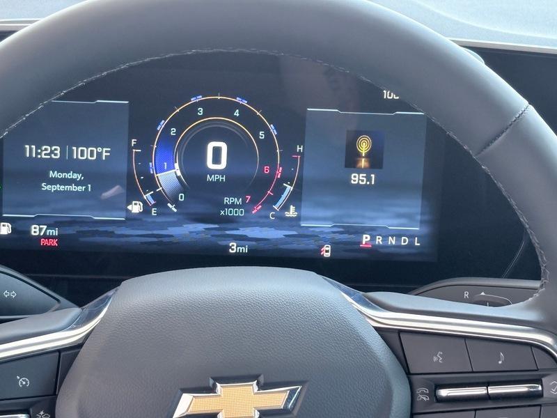 new 2026 Chevrolet Equinox car, priced at $29,995