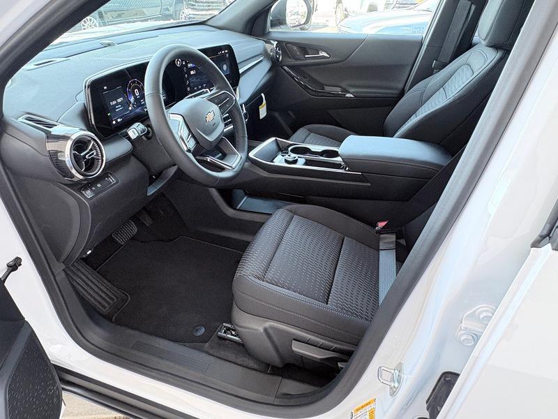 new 2026 Chevrolet Equinox car, priced at $29,995