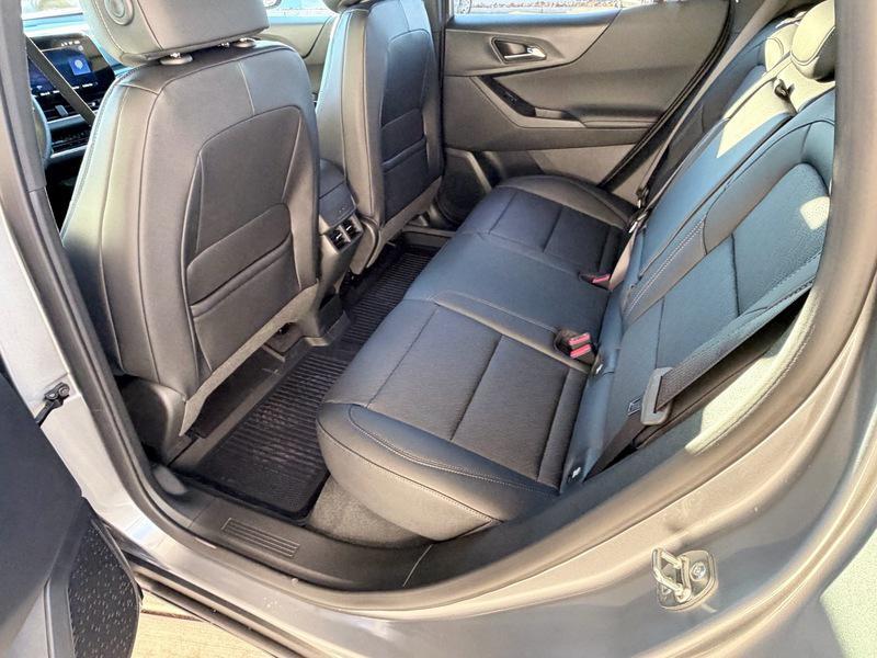 new 2026 Chevrolet Equinox car, priced at $32,943