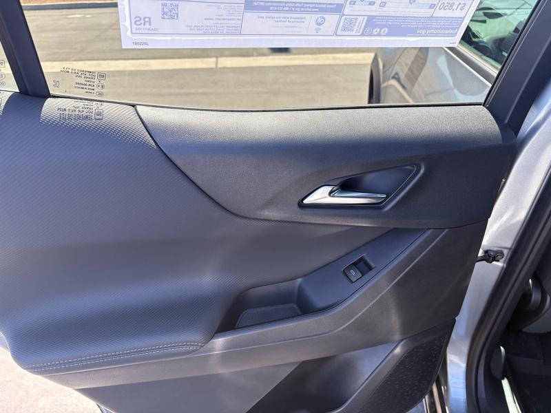 new 2026 Chevrolet Equinox car, priced at $28,695