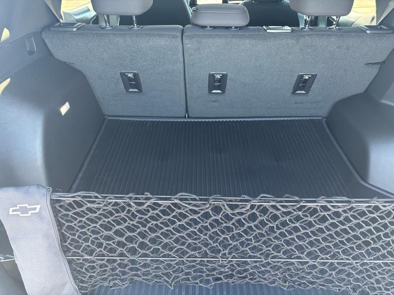 new 2026 Chevrolet Equinox car, priced at $28,695