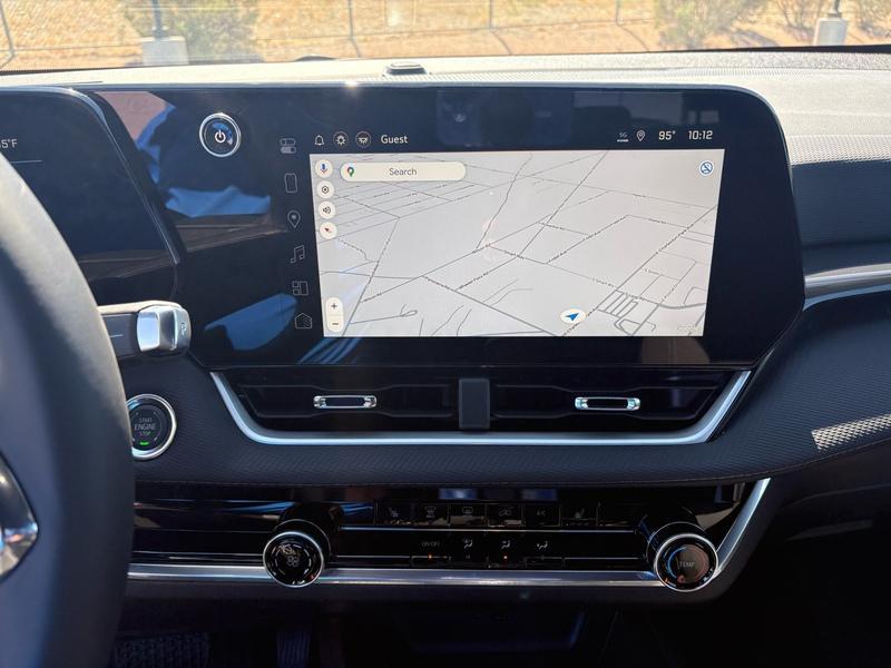 new 2026 Chevrolet Equinox car, priced at $28,695