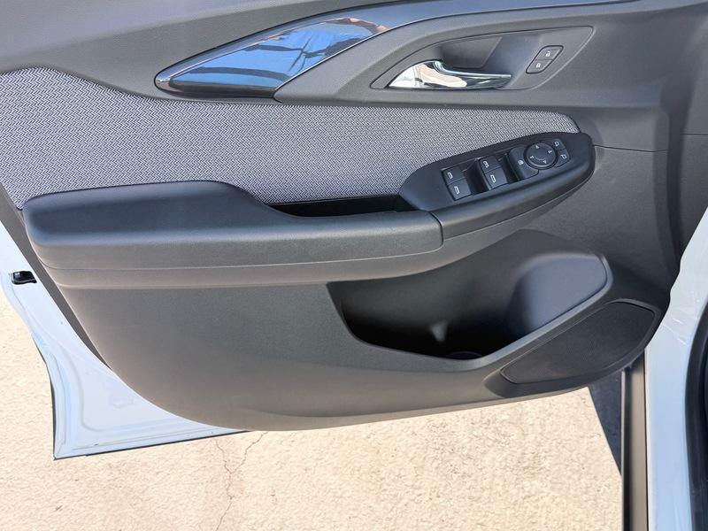 used 2023 Chevrolet TrailBlazer car, priced at $20,088