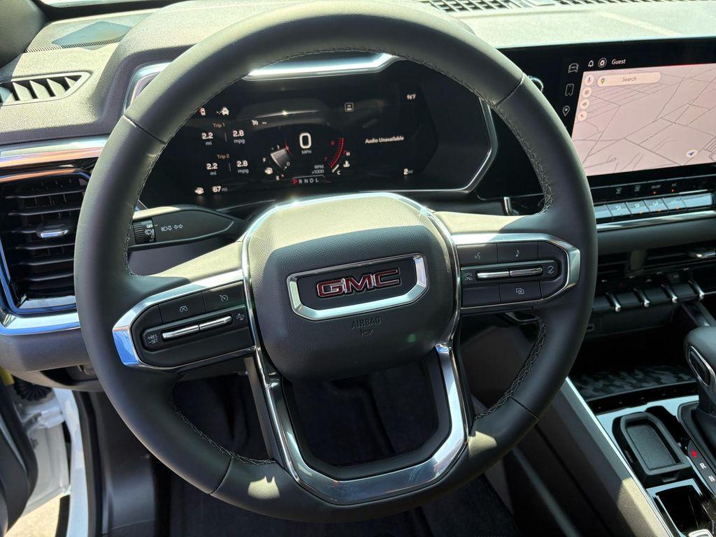 new 2025 GMC Canyon car, priced at $38,756