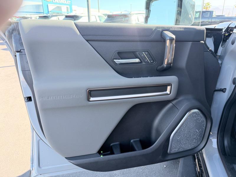 new 2025 GMC HUMMER EV Pickup car, priced at $107,805