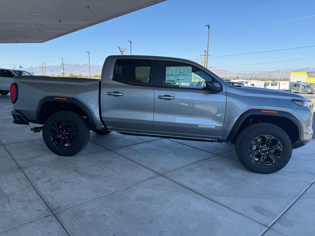 new 2025 GMC Canyon car, priced at $41,232