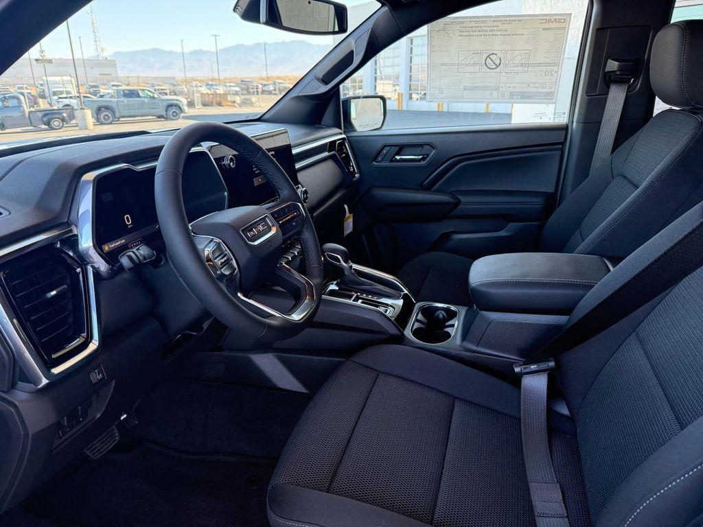 new 2025 GMC Canyon car, priced at $41,232