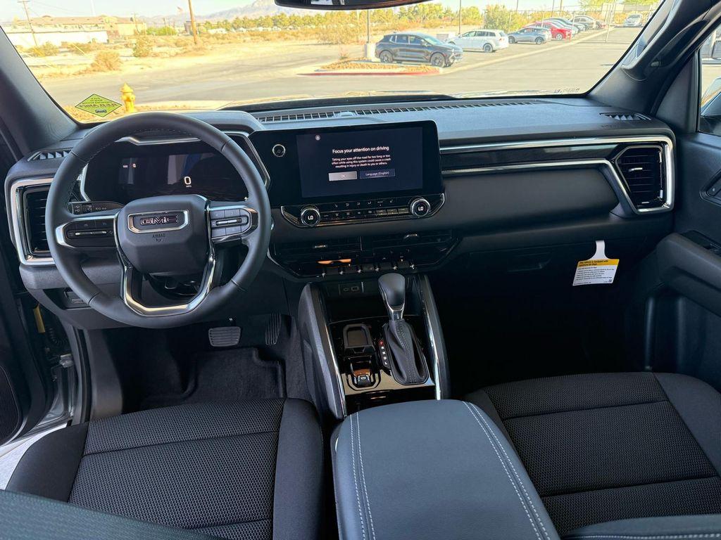 new 2025 GMC Canyon car, priced at $41,232