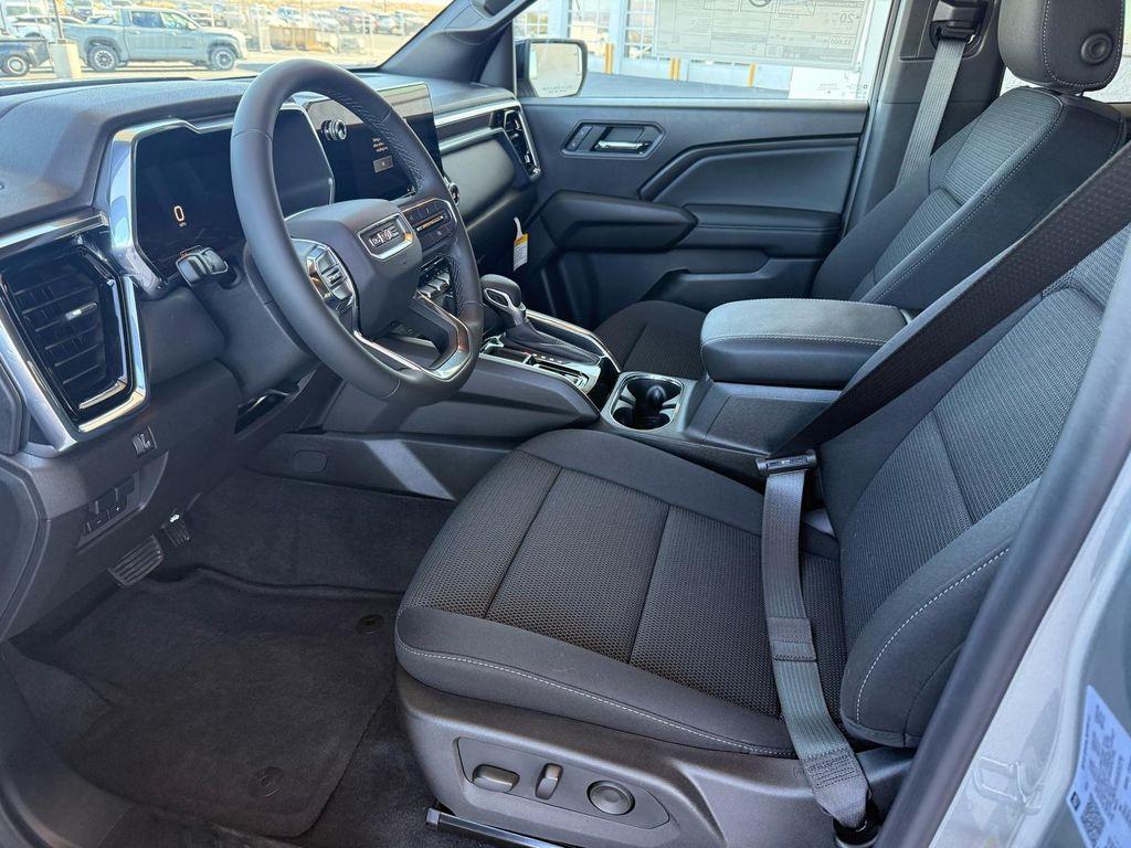 new 2025 GMC Canyon car, priced at $41,232