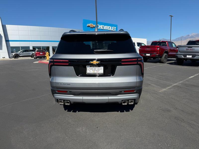 new 2026 Chevrolet Traverse car, priced at $43,655