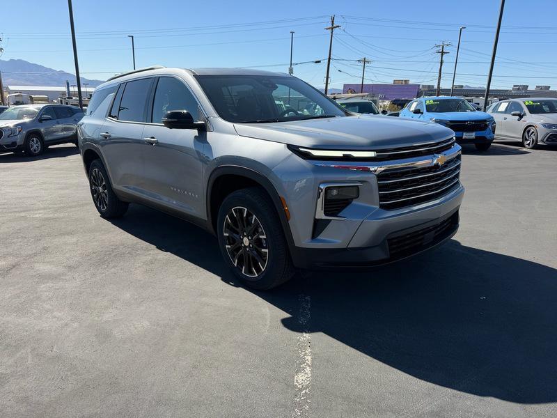 new 2026 Chevrolet Traverse car, priced at $43,655