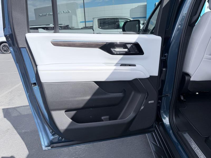 new 2026 Chevrolet Suburban car, priced at $80,780