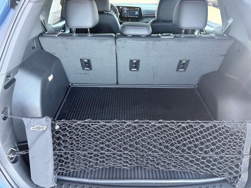 new 2026 Chevrolet Equinox car, priced at $33,308