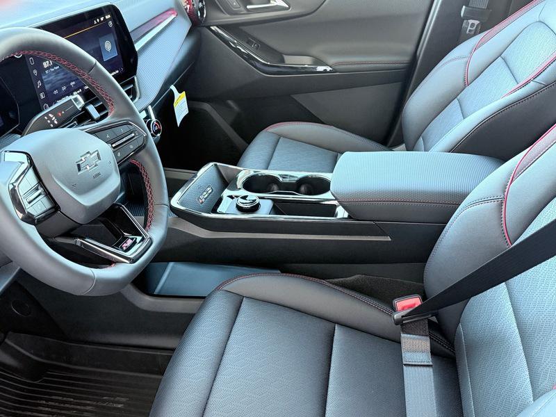 new 2026 Chevrolet Equinox car, priced at $33,308