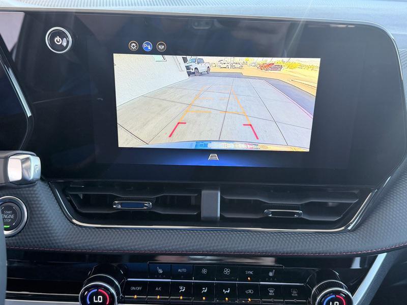 new 2026 Chevrolet Equinox car, priced at $33,308