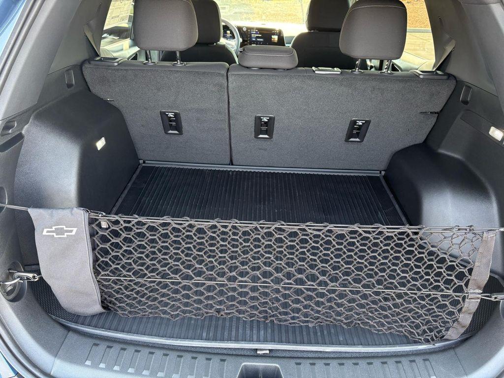 new 2026 Chevrolet Equinox car, priced at $30,106