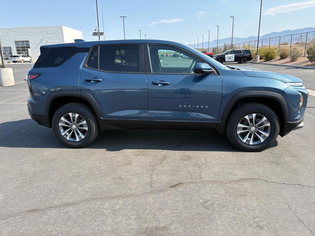 new 2026 Chevrolet Equinox car, priced at $30,106