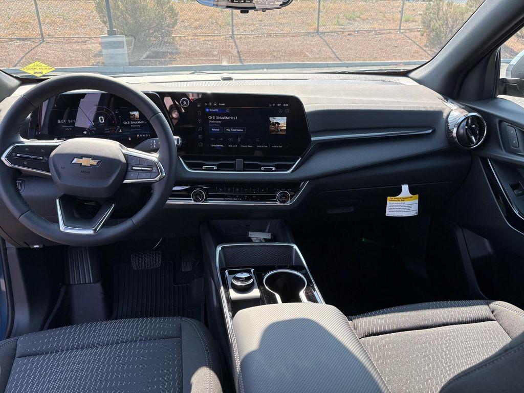 new 2026 Chevrolet Equinox car, priced at $30,106