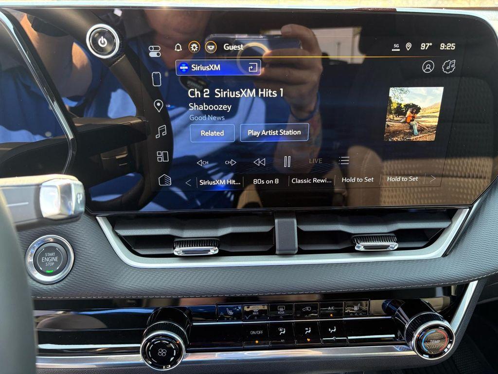 new 2026 Chevrolet Equinox car, priced at $30,106