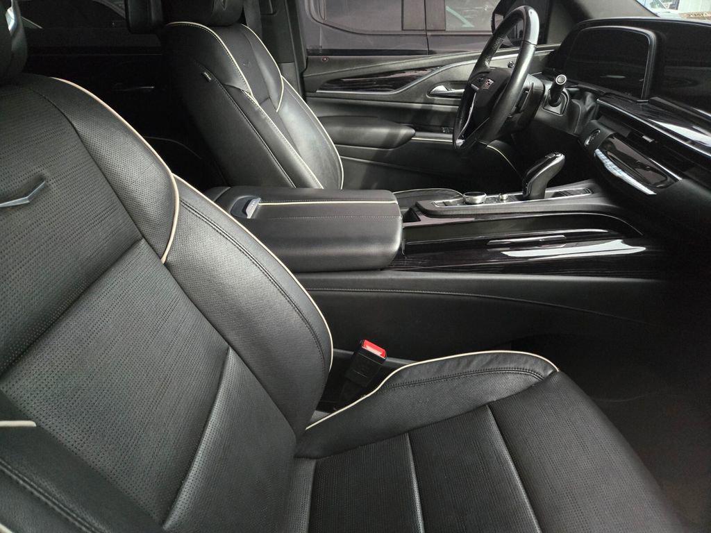 used 2021 Cadillac Escalade ESV car, priced at $67,634