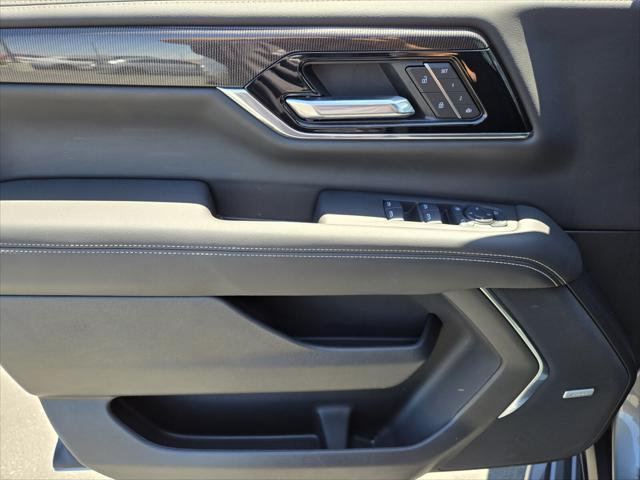 new 2025 GMC Yukon XL car, priced at $76,605