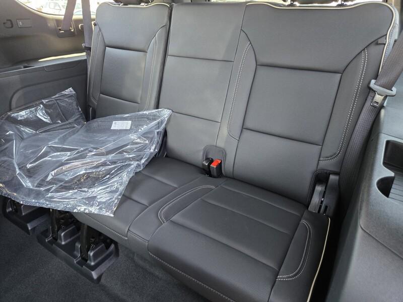 new 2025 GMC Yukon XL car, priced at $68,945