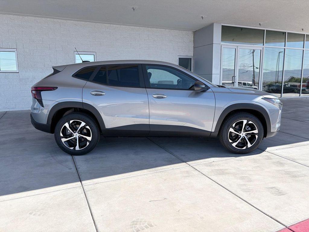 new 2026 Chevrolet Trax car, priced at $25,180