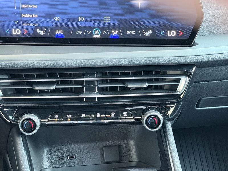 new 2026 Chevrolet Traverse car, priced at $44,840