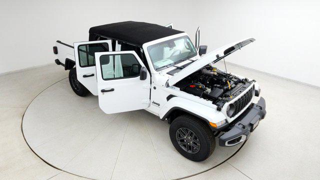 new 2024 Jeep Gladiator car, priced at $45,290