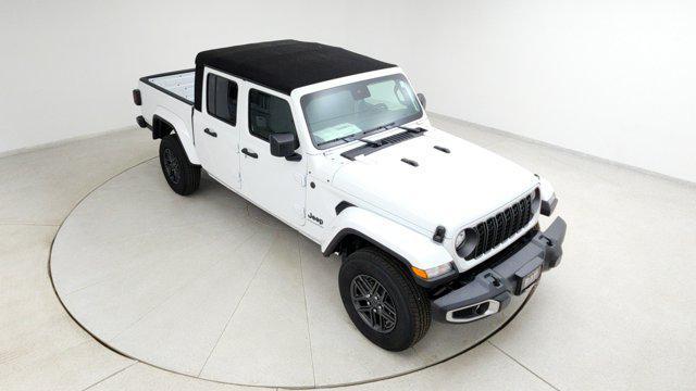 new 2024 Jeep Gladiator car, priced at $45,290