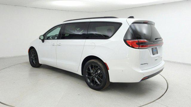 new 2023 Chrysler Pacifica car, priced at $48,105