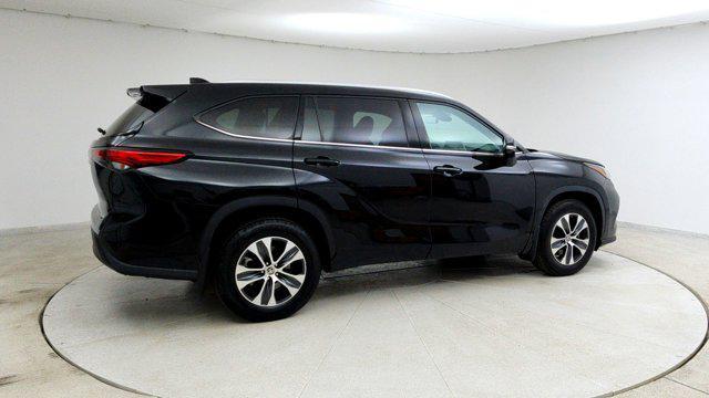 used 2021 Toyota Highlander car, priced at $27,888