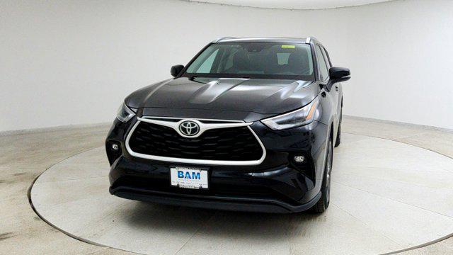 used 2021 Toyota Highlander car, priced at $27,888