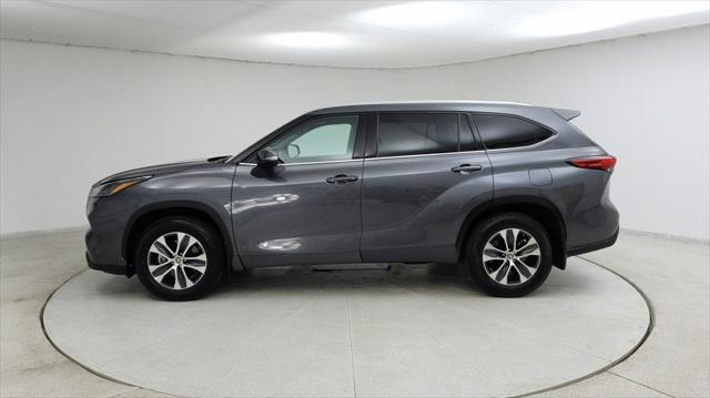 used 2022 Toyota Highlander car, priced at $29,988