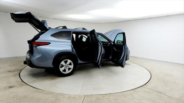 used 2022 Toyota Highlander car, priced at $25,988